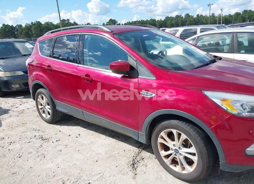 Photo 13 of 2017 Ford Escape SE (VIN 1FMCU0GD2HUA98703)