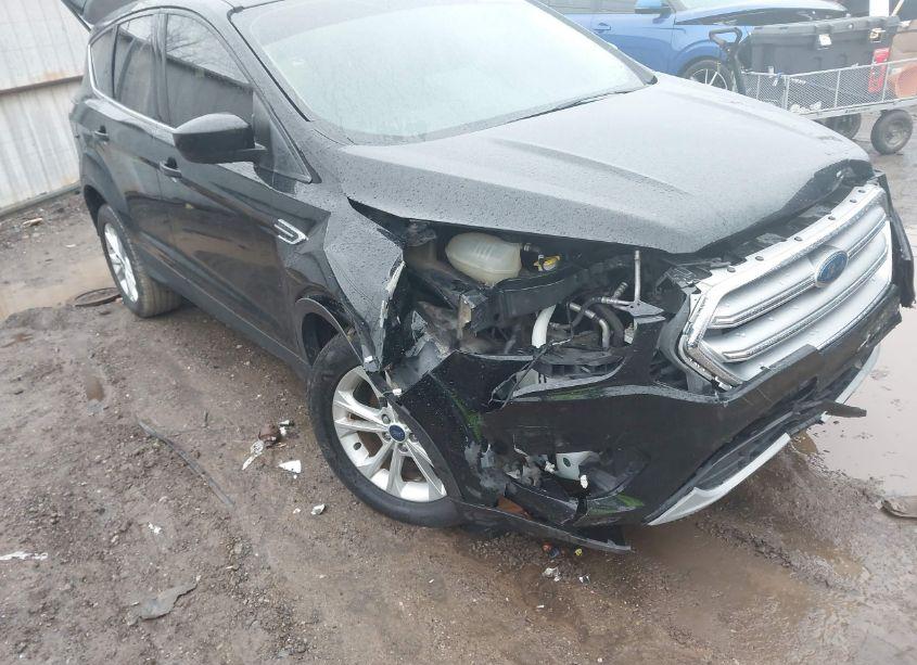 Photo 6 of 2017 Ford Escape SE (VIN 1FMCU0GD2HUB14592)