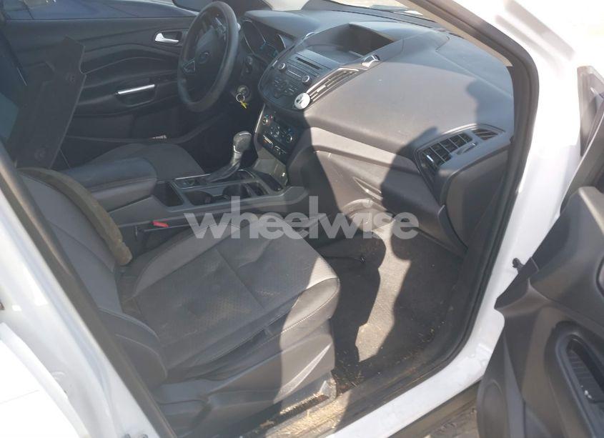 Photo 5 of 2017 Ford Escape SE (VIN 1FMCU0GD2HUB49469)