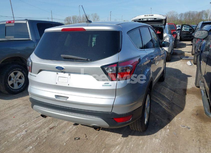 Photo 4 of 2017 Ford Escape SE (VIN 1FMCU0GD2HUB57992)