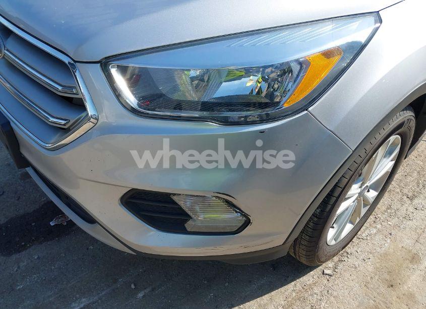 Photo 6 of 2017 Ford Escape SE (VIN 1FMCU0GD2HUB57992)