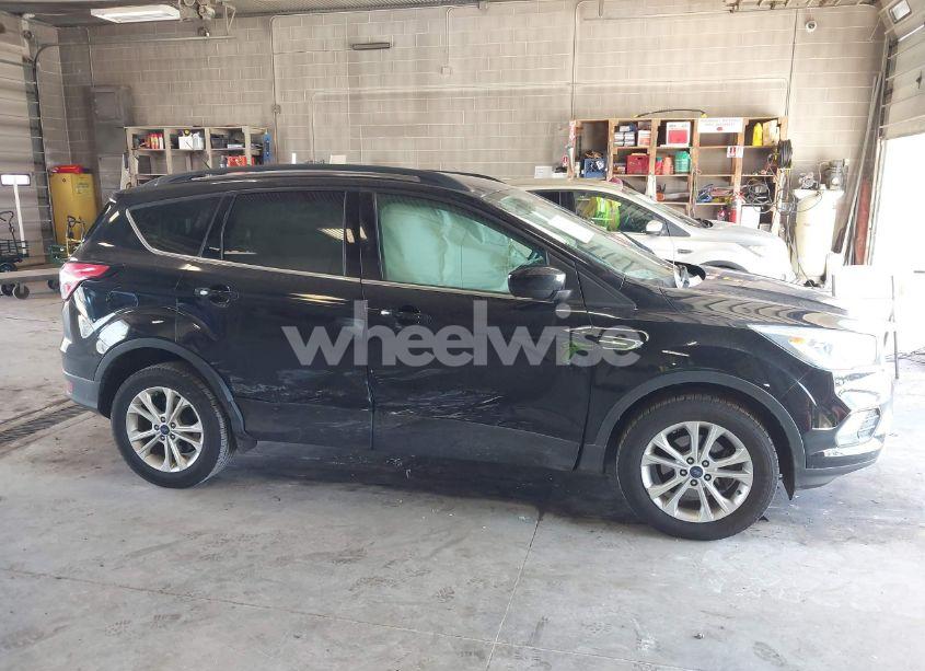 Photo 13 of 2017 Ford Escape SE (VIN 1FMCU0GD2HUB99305)