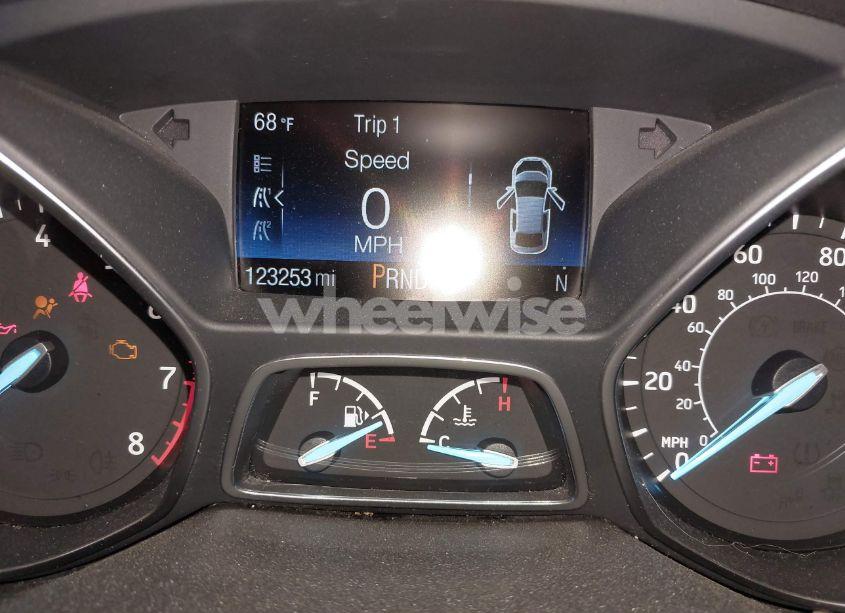 Photo 15 of 2017 Ford Escape SE (VIN 1FMCU0GD2HUB99305)