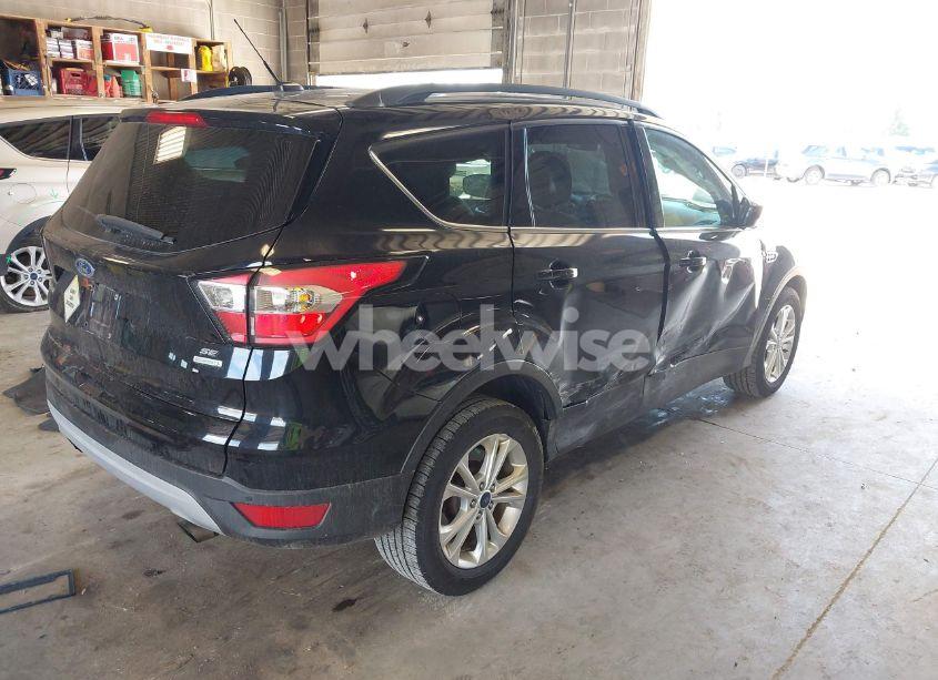 Photo 4 of 2017 Ford Escape SE (VIN 1FMCU0GD2HUB99305)