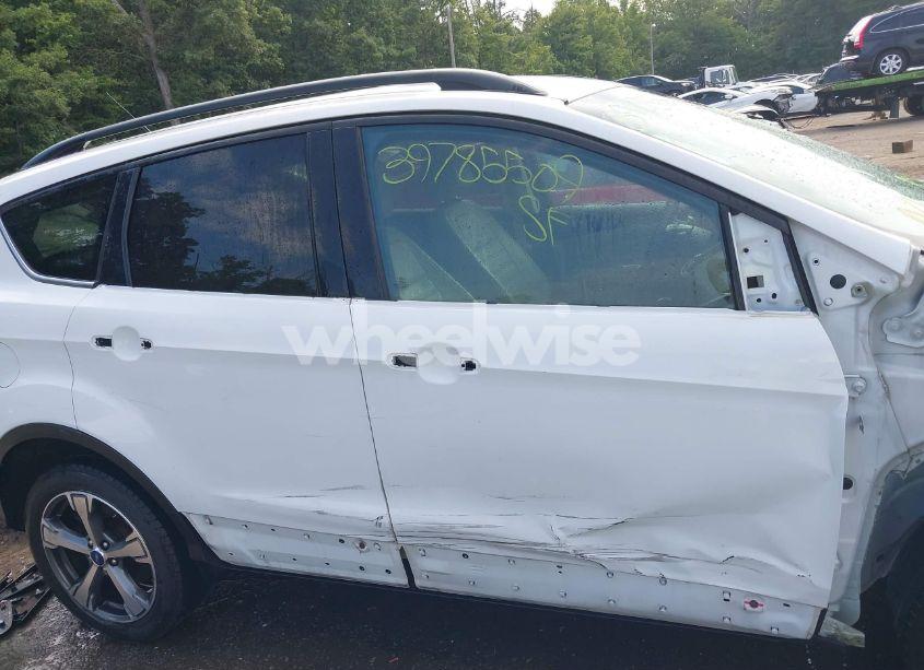 Photo 14 of 2017 Ford Escape SE (VIN 1FMCU0GD2HUC20055)