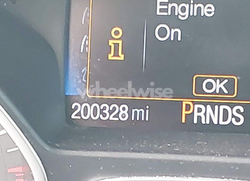 Photo 16 of 2017 Ford Escape SE (VIN 1FMCU0GD2HUC20055)