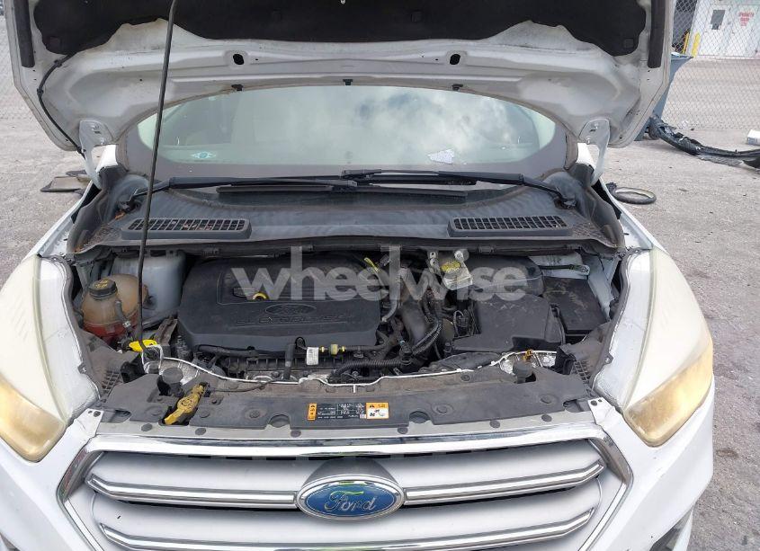 Photo 10 of 2017 Ford Escape SE (VIN 1FMCU0GD2HUD05137)