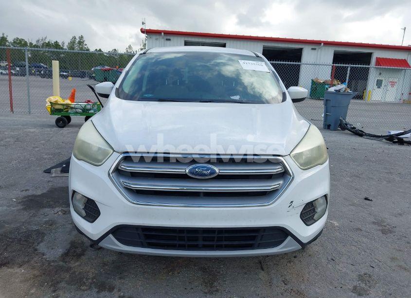 Photo 13 of 2017 Ford Escape SE (VIN 1FMCU0GD2HUD05137)