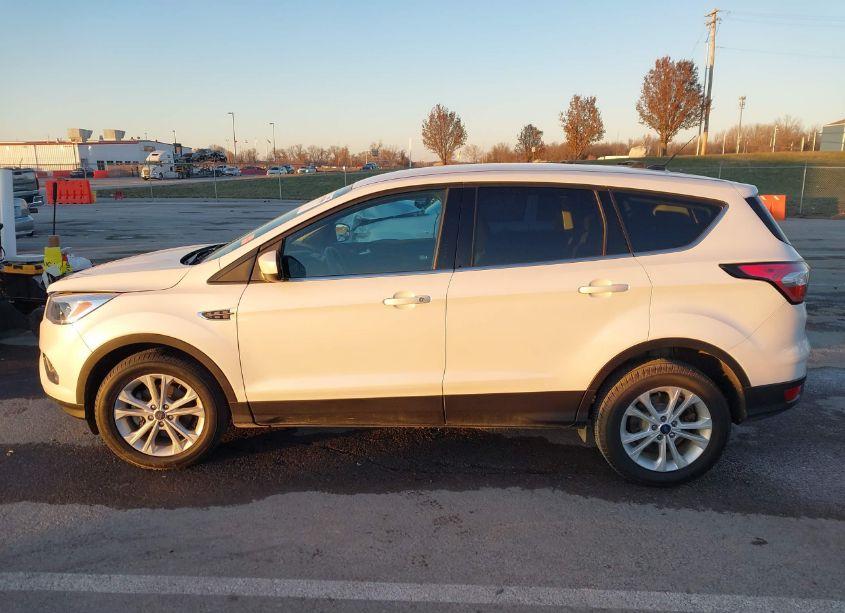 Photo 14 of 2017 Ford Escape SE (VIN 1FMCU0GD2HUE23639)