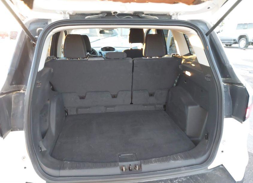 Photo 17 of 2017 Ford Escape SE (VIN 1FMCU0GD2HUE23639)