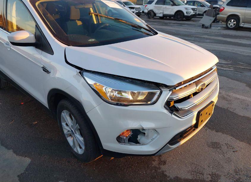 Photo 6 of 2017 Ford Escape SE (VIN 1FMCU0GD2HUE23639)