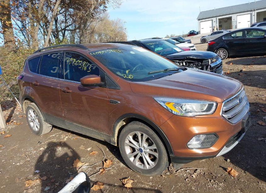 2017 Ford Escape SE (VIN 1FMCU0GD2HUE69259) main photo