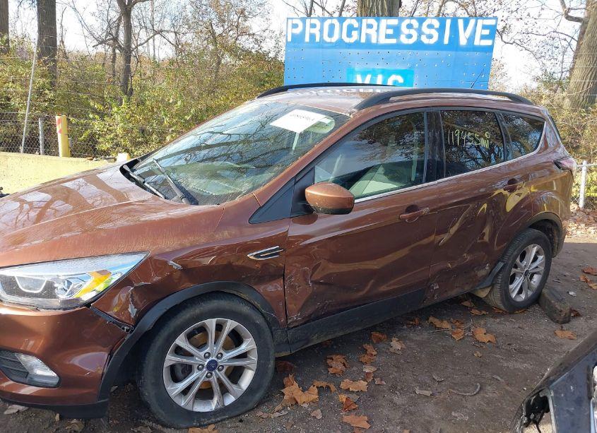 Photo 6 of 2017 Ford Escape SE (VIN 1FMCU0GD2HUE69259)