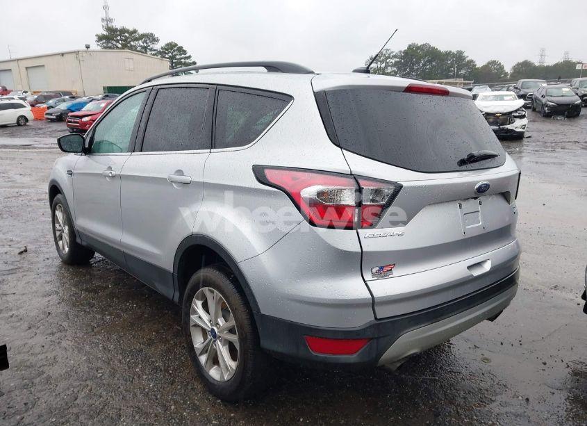 Photo 3 of 2017 Ford Escape SE (VIN 1FMCU0GD2HUE84747)