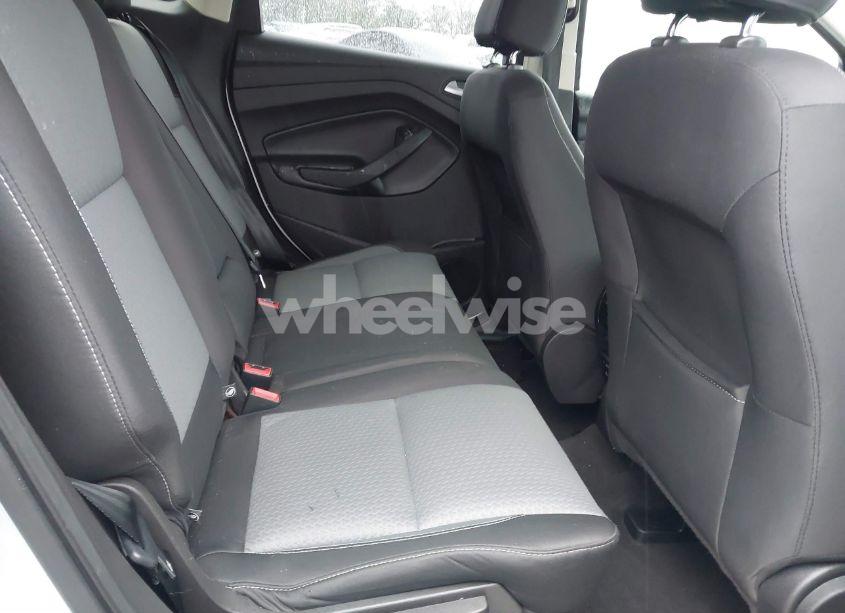 Photo 8 of 2017 Ford Escape SE (VIN 1FMCU0GD2HUE84747)