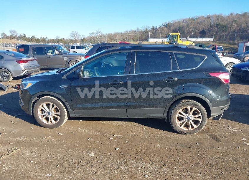Photo 14 of 2018 Ford Escape SE (VIN 1FMCU0GD2JUA06804)
