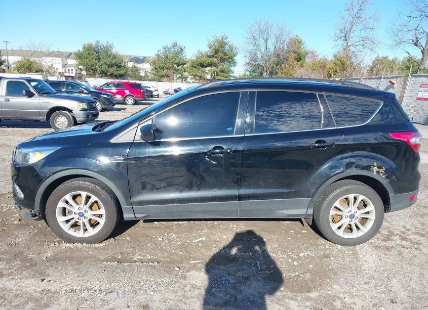 Photo 14 of 2018 Ford Escape SE (VIN 1FMCU0GD2JUA15549)