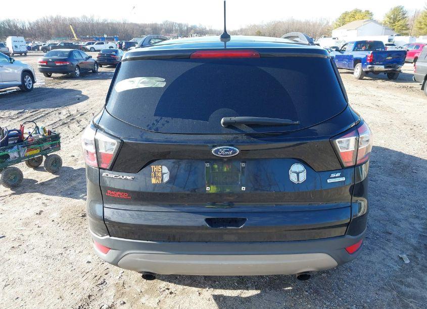 Photo 16 of 2018 Ford Escape SE (VIN 1FMCU0GD2JUA15549)