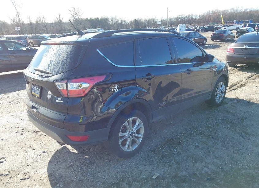 Photo 4 of 2018 Ford Escape SE (VIN 1FMCU0GD2JUA15549)