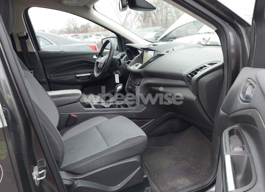 Photo 5 of 2018 Ford Escape SE (VIN 1FMCU0GD2JUA40757)