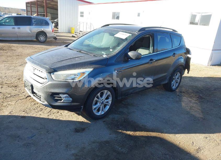 Photo 2 of 2018 Ford Escape SE (VIN 1FMCU0GD2JUA55372)