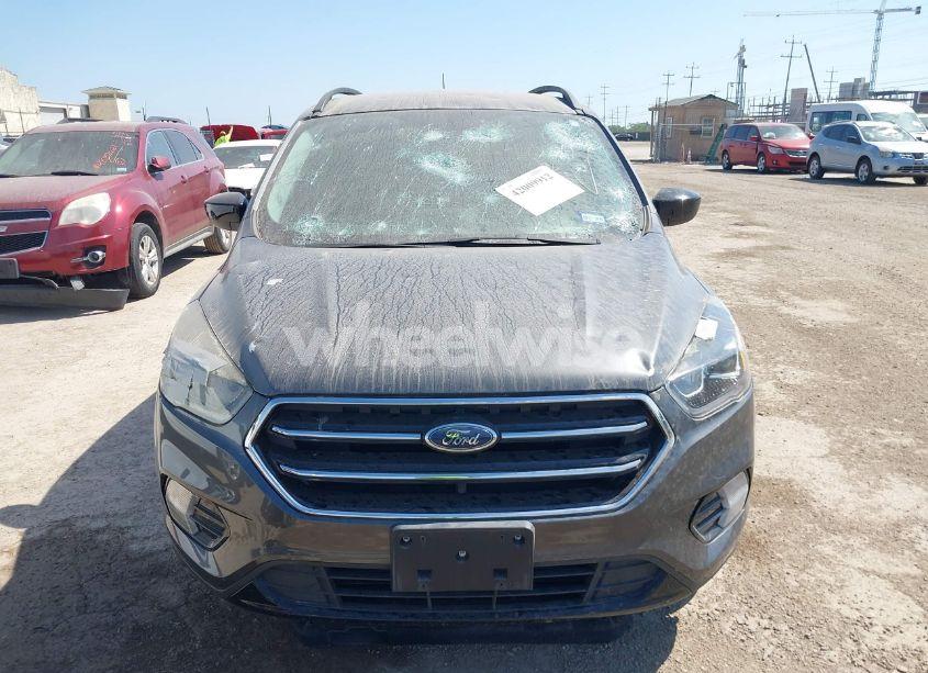 Photo 12 of 2018 Ford Escape SE (VIN 1FMCU0GD2JUA71216)