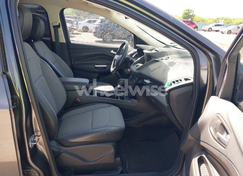 Photo 5 of 2018 Ford Escape SE (VIN 1FMCU0GD2JUA71216)