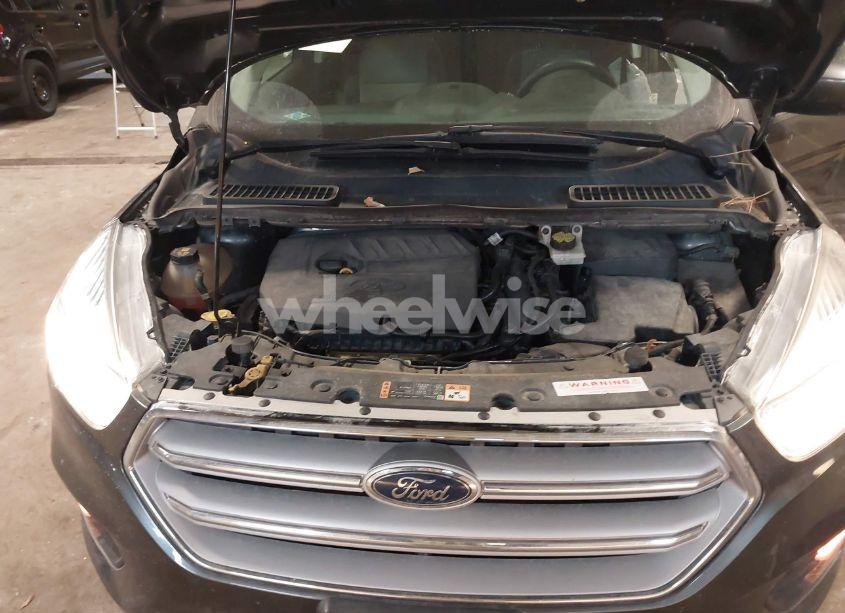 Photo 10 of 2018 Ford Escape SE (VIN 1FMCU0GD2JUA95080)