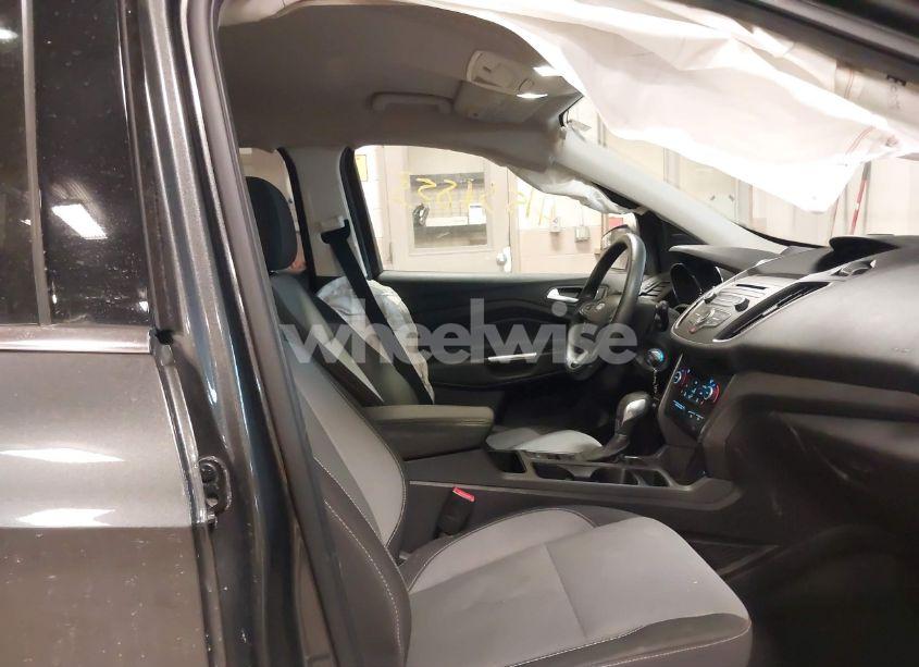 Photo 5 of 2018 Ford Escape SE (VIN 1FMCU0GD2JUA95080)