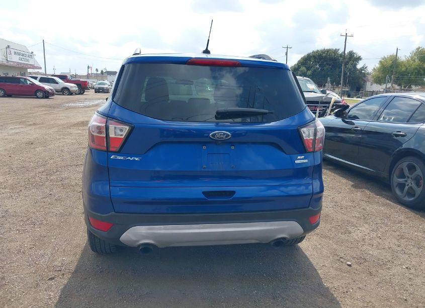 Photo 16 of 2018 Ford Escape SE (VIN 1FMCU0GD2JUB28370)