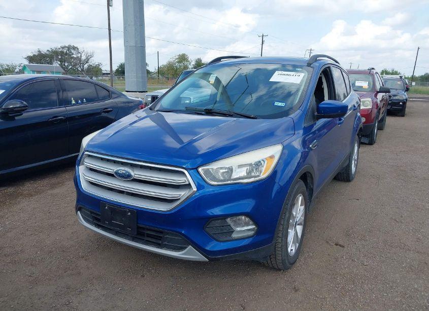 Photo 2 of 2018 Ford Escape SE (VIN 1FMCU0GD2JUB28370)