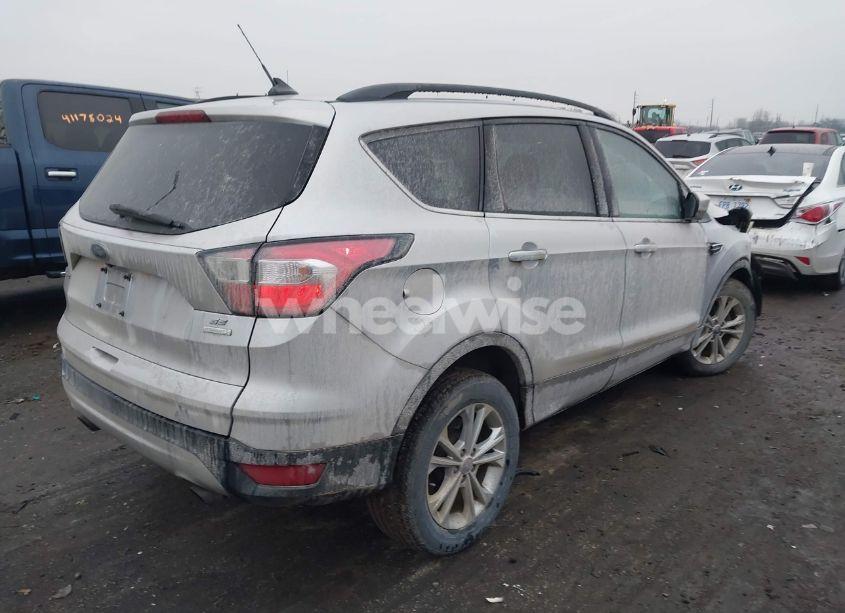Photo 4 of 2018 Ford Escape SE (VIN 1FMCU0GD2JUC04847)