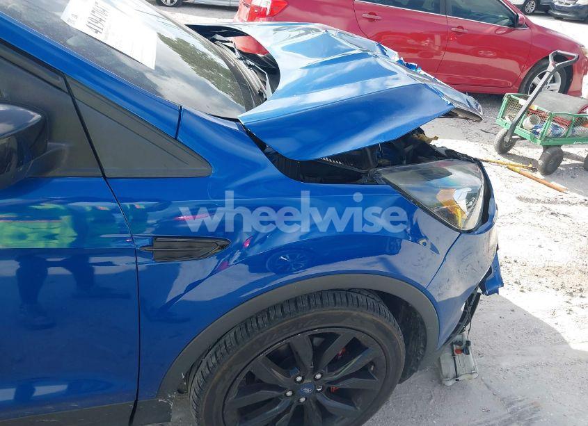 Photo 18 of 2018 Ford Escape SE (VIN 1FMCU0GD2JUC27271)