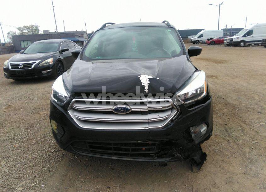 Photo 12 of 2018 Ford Escape SE (VIN 1FMCU0GD2JUC32499)
