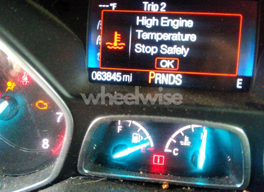 Photo 15 of 2018 Ford Escape SE (VIN 1FMCU0GD2JUC32499)