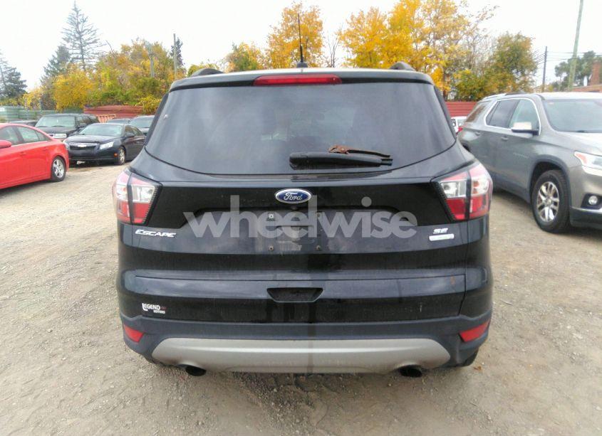 Photo 16 of 2018 Ford Escape SE (VIN 1FMCU0GD2JUC32499)
