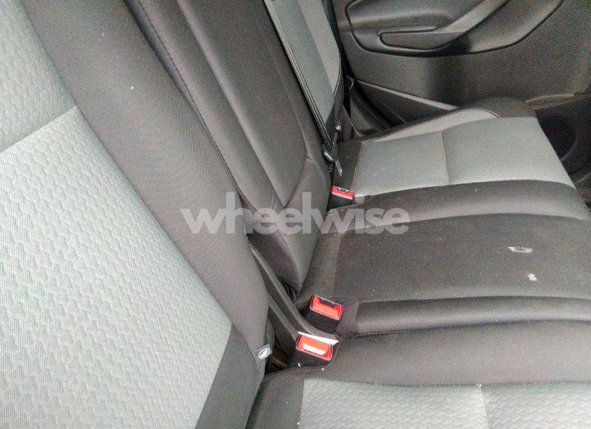 Photo 8 of 2018 Ford Escape SE (VIN 1FMCU0GD2JUC32499)