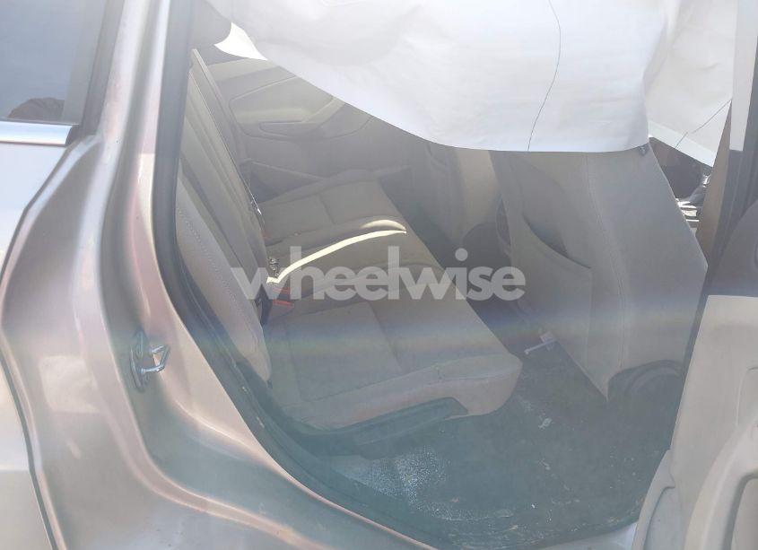 Photo 8 of 2018 Ford Escape SE (VIN 1FMCU0GD2JUC94839)