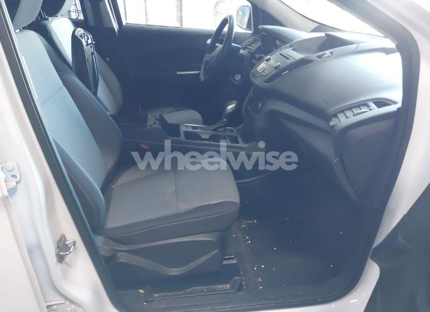 Photo 5 of 2018 Ford Escape SE (VIN 1FMCU0GD2JUD61133)