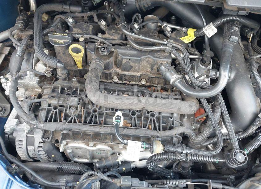 Photo 10 of 2019 Ford Escape SE (VIN 1FMCU0GD2KUA15973)