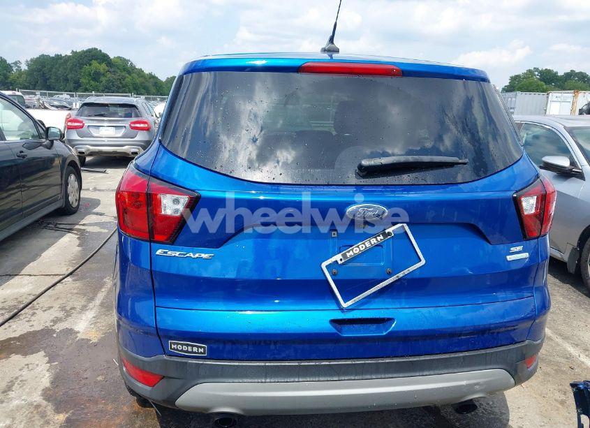 Photo 16 of 2019 Ford Escape SE (VIN 1FMCU0GD2KUA15973)