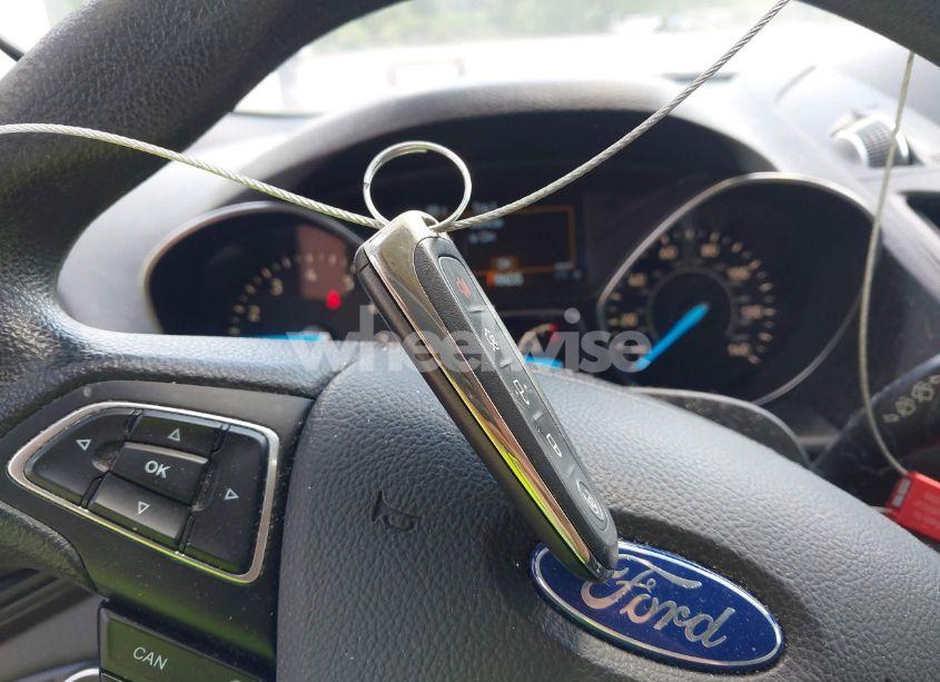 Photo 11 of 2019 Ford Escape SE (VIN 1FMCU0GD2KUB38690)