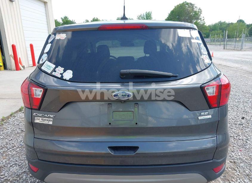 Photo 16 of 2019 Ford Escape SE (VIN 1FMCU0GD2KUB38690)