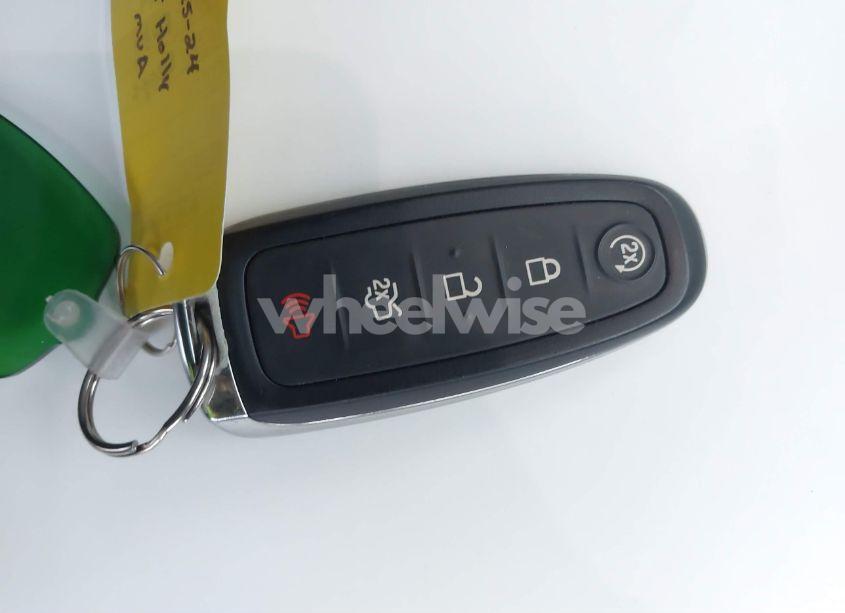 Photo 11 of 2019 Ford Escape SE (VIN 1FMCU0GD2KUB43680)