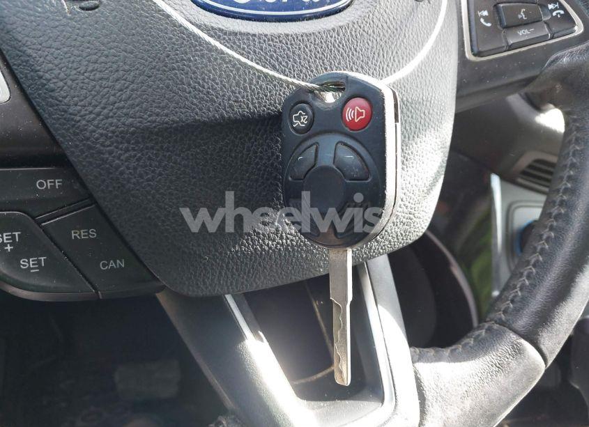 Photo 11 of 2017 Ford Escape SE (VIN 1FMCU0GD3HUA02643)