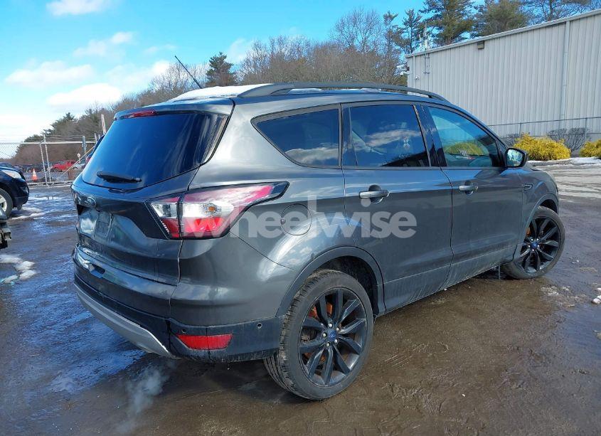Photo 4 of 2017 Ford Escape SE (VIN 1FMCU0GD3HUA02643)