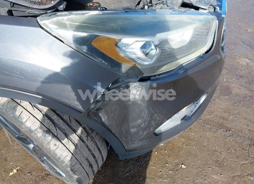 Photo 6 of 2017 Ford Escape SE (VIN 1FMCU0GD3HUA02643)