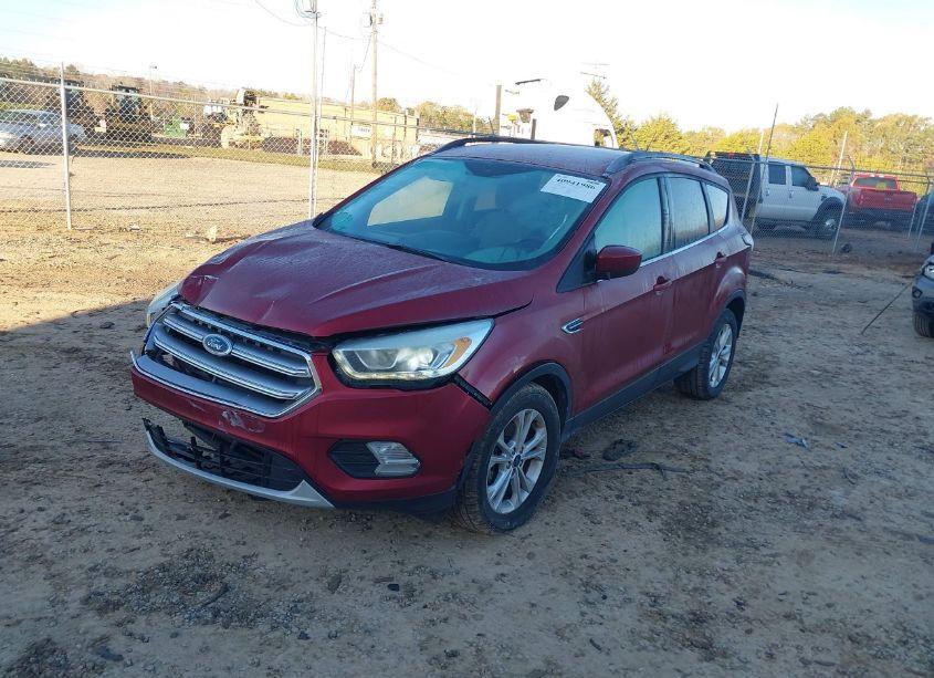Photo 2 of 2017 Ford Escape SE (VIN 1FMCU0GD3HUA08765)