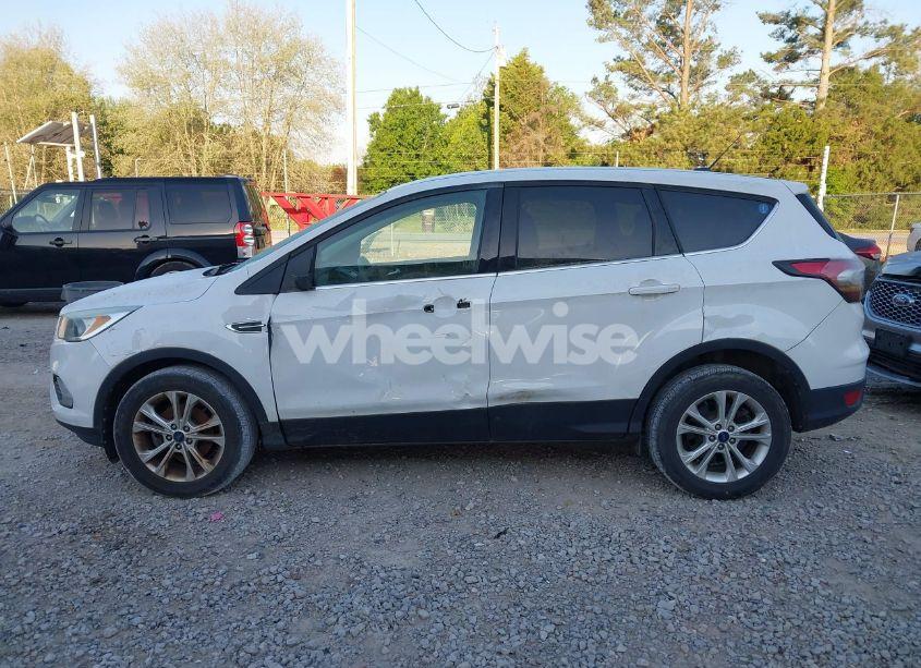 Photo 14 of 2017 Ford Escape SE (VIN 1FMCU0GD3HUA52989)