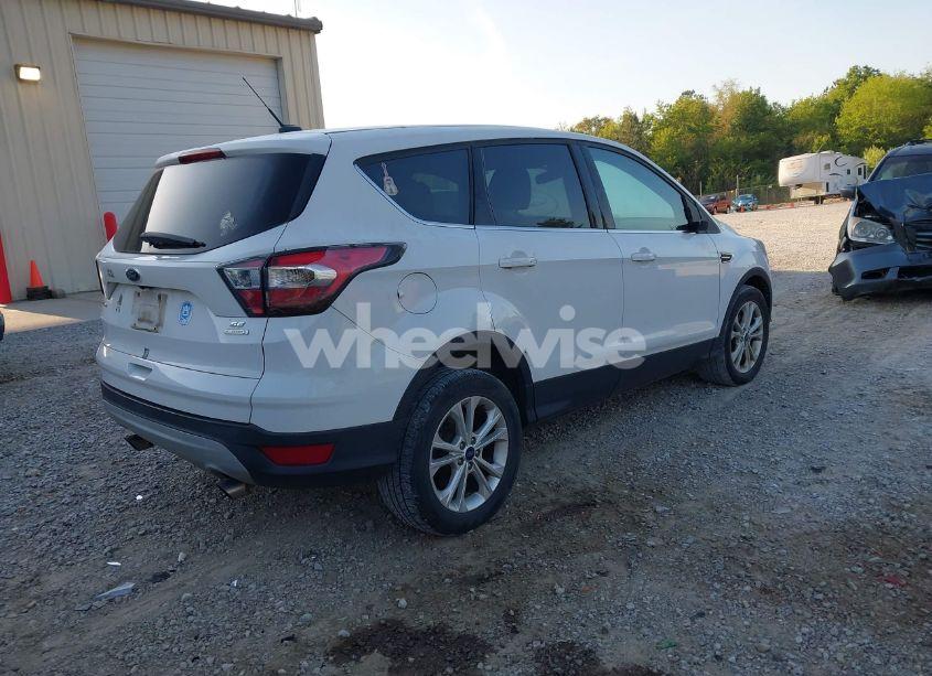 Photo 4 of 2017 Ford Escape SE (VIN 1FMCU0GD3HUA52989)
